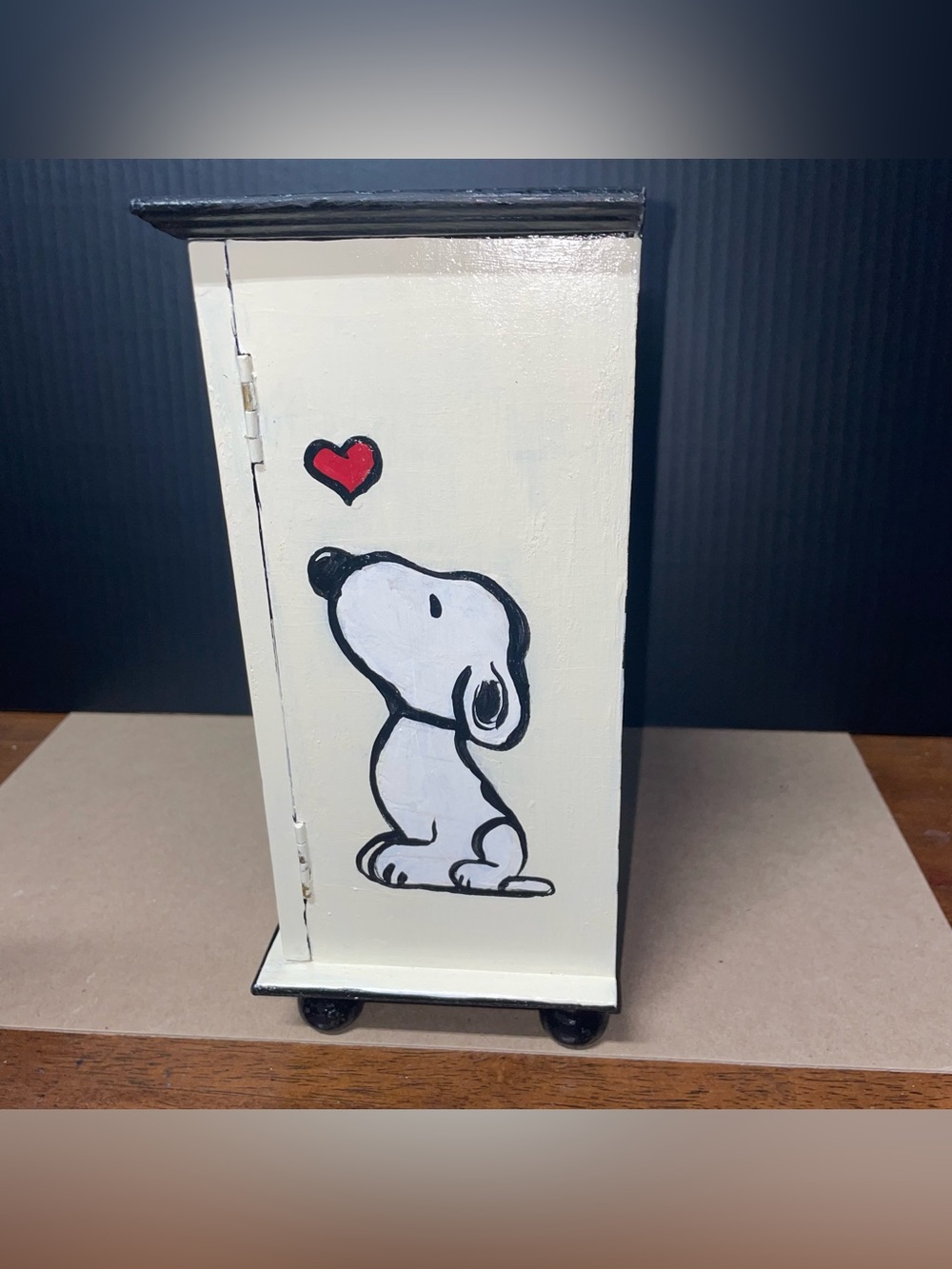 HandPainted Snoopy Jewelry Chest